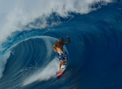 Outerspace film de surf avec Dane Gudauskas